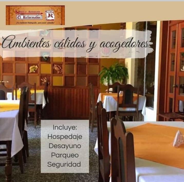 Hotel El Reformador Puerto Barrios Bagian luar foto